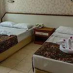 King As Hotel *